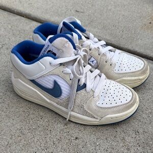 Kids White and Blue Low-Top Sneakers